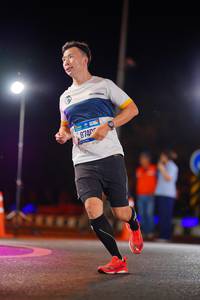 BIB: 8740
                            <button type="button" onclick="openModal(21520369)" class="btn btn-primary btn-sm float-right btn-popup" data-toggle="modal" data-target=".modal-high-quality">
                        <i class="fas fa-shopping-cart"></i> Add to Cart
                    </button>
                                            <button type="button" onclick="isThisMe(21520369, true)" class="btn btn-success btn-sm float-right btn-popup btn-isme hidden" data-toggle="tooltip" data-placement="bottom" title="นี่คือรูปของคุณใช่ไหม คลิกที่นี่เพื่อเอาเข้าอัลบั้ม">
                        <i class="fas fa-plus"></i> Add to album
                    </button>
                    <button type="button" onclick="isThisMe(21520369, false)" class="btn btn-warning btn-sm float-right btn-popup btn-isnotme hidden">
                        <i class="fas fa-ban"></i> Remove from album
                    </button>